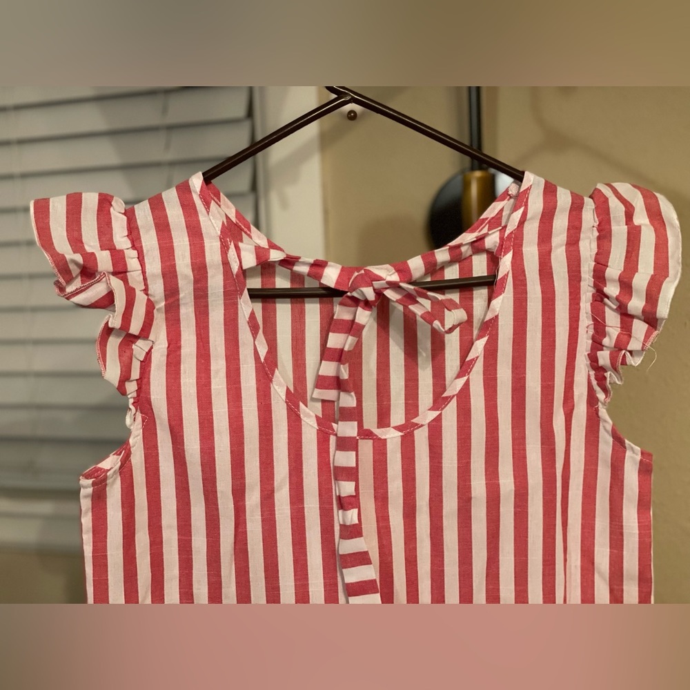 NEW Top ๐ - Picture 7 of 13